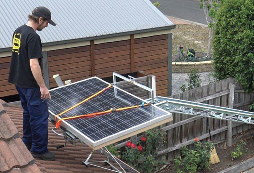 Solar-Panel-Lifter